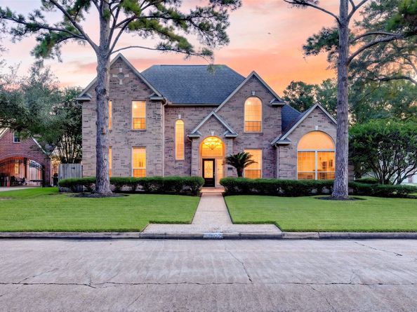 19602 Laurel Park Lane, Houston TX 77094
