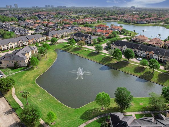 14446 SUMMERLEAF Lane, Houston TX 77077
