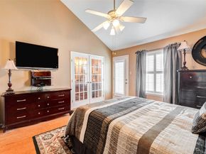 2113 Waugh Drive, Houston TX 77006