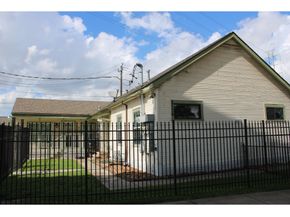 6712 Fulton Street, Houston TX 77022