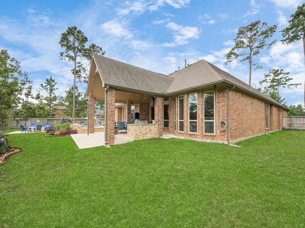 18910 Winding Atwood Lane, Tomball TX 77377