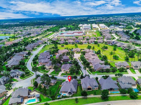 18910 Winding Atwood Lane, Tomball TX 77377