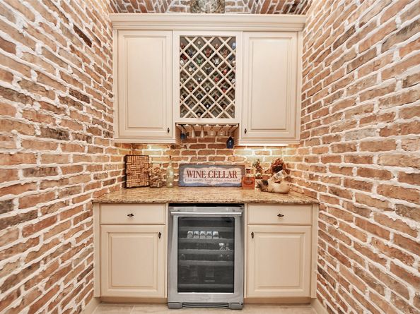 18910 Winding Atwood Lane, Tomball TX 77377