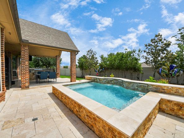 18910 Winding Atwood Lane, Tomball TX 77377