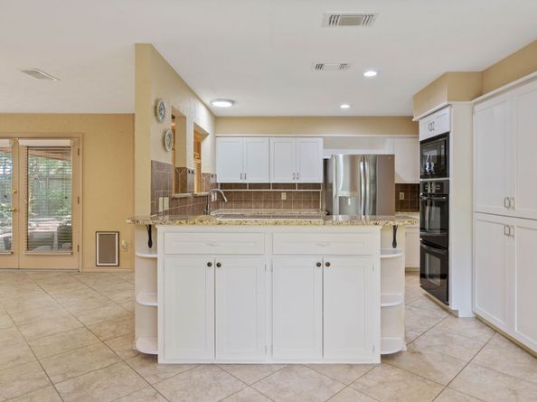 2 Crescent Falls Court, The Woodlands TX 77381