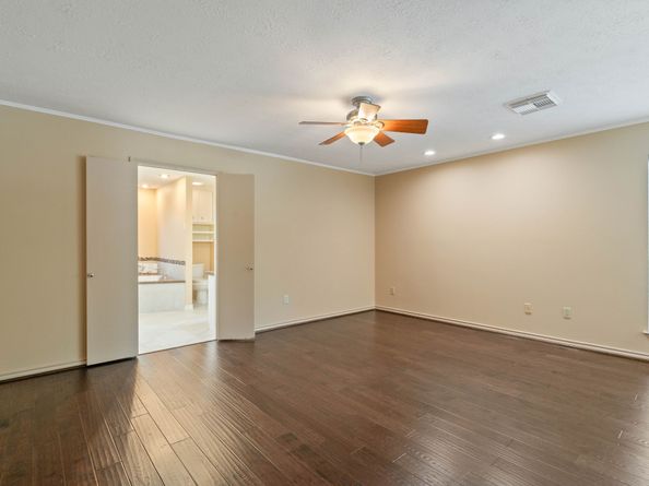 2 Crescent Falls Court, The Woodlands TX 77381