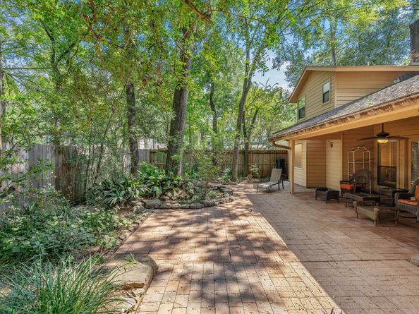2 Crescent Falls Court, The Woodlands TX 77381