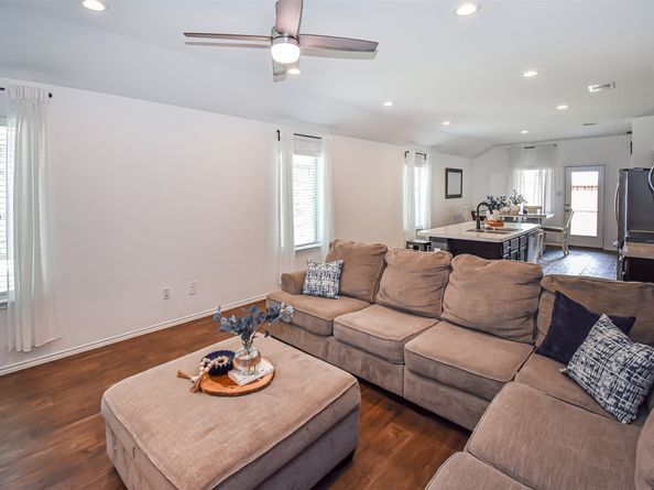 2423 Silver Prairie Lane, Spring TX 77373
