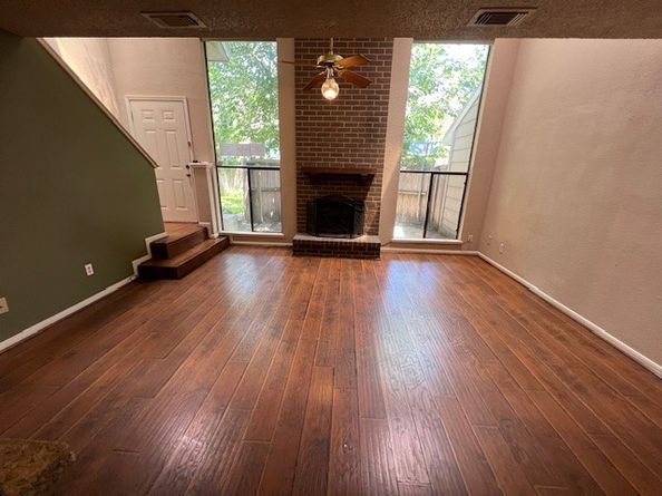 2889 Panagard Drive 42, Houston TX 77082