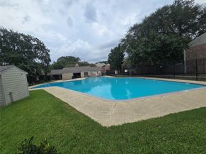 9204 Westwood Village Drive 2, Houston TX 77036