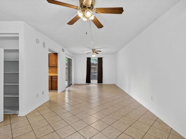 9204 Westwood Village Drive 2, Houston TX 77036