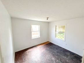 7810 Darnay Drive, Houston TX 77033