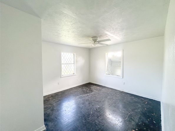 7810 Darnay Drive, Houston TX 77033