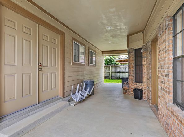 12714 Hidden Castle Drive, Houston TX 77015
