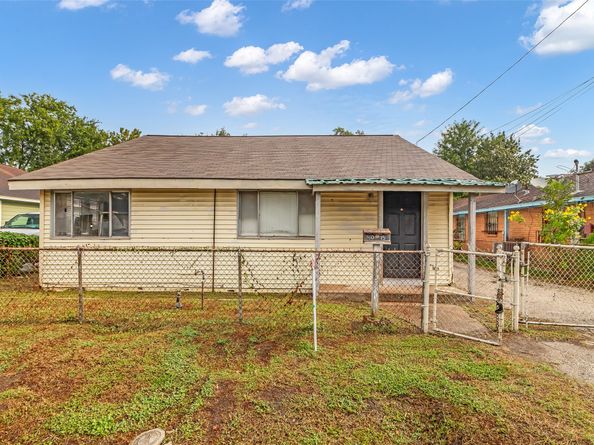 4015 Lila, North Houston TX 77026