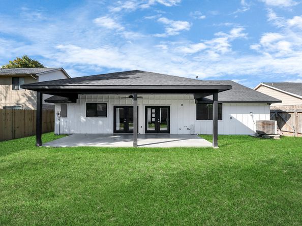 8906 Enchanted Forest Drive, Houston TX 77088