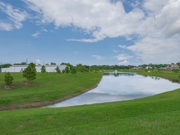 1334 Wild Mustang Trail, Richmond TX 77406