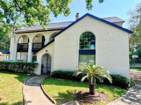 16902 Summit Oaks Lane, Spring TX 77379