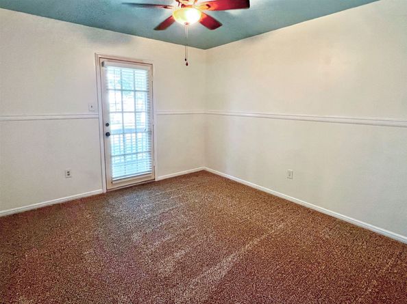 16902 Summit Oaks Lane, Spring TX 77379