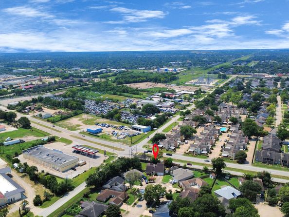 13139 Birch Grove Drive E, Houston TX 77099