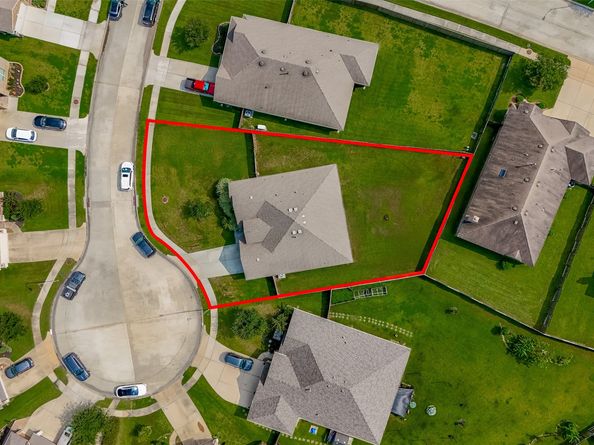 18007 Nanpu Lane, Houston TX 77044