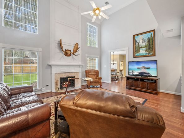 1931 Windy Green Drive, Houston TX 77345