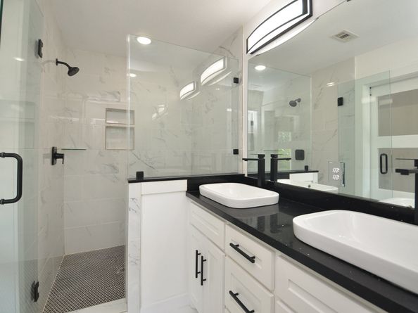 8337 Sunnyhill Street, Houston TX 77088