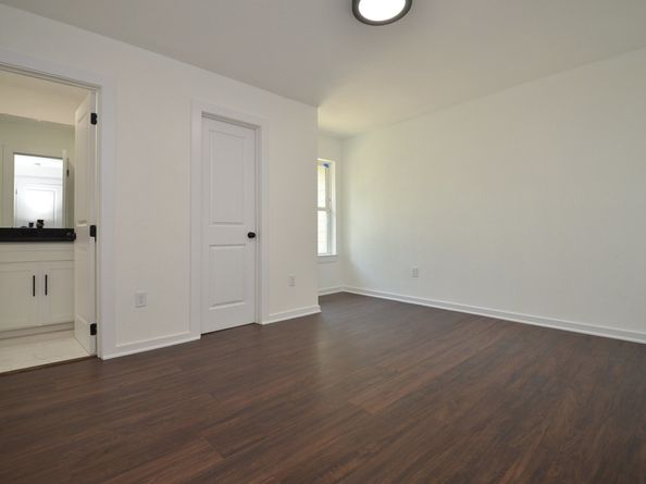 8337 Sunnyhill Street, Houston TX 77088