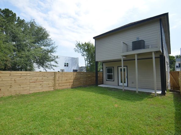 8337 Sunnyhill Street, Houston TX 77088