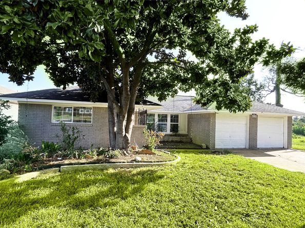 806 Westmont Drive, Houston TX 77015