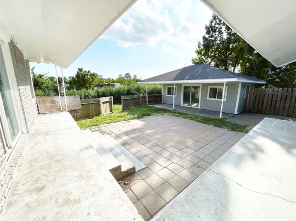 806 Westmont Drive, Houston TX 77015