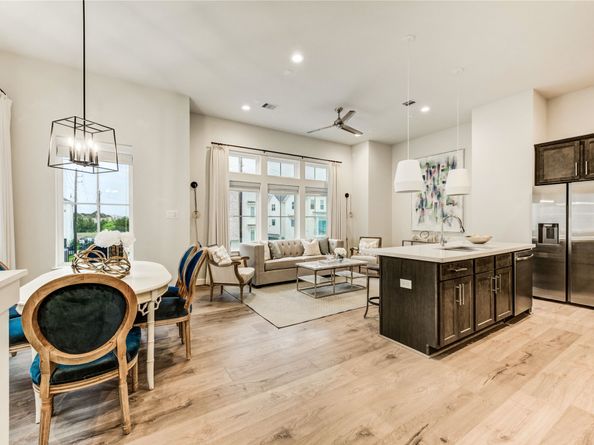 728 Carriage Knolls Drive, Houston TX 77008