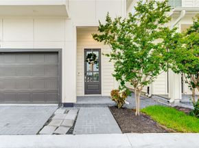 728 Carriage Knolls Drive, Houston TX 77008