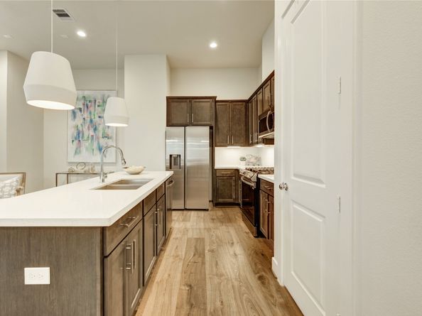 728 Carriage Knolls Drive, Houston TX 77008