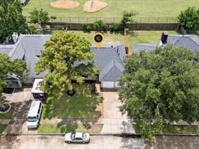 17523 Hamilwood Drive, Houston TX 77095