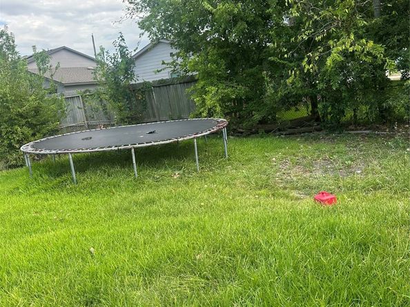 8018 Miley St, Houston TX 77028
