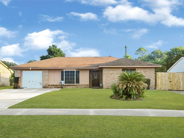247 E Janisch Road, Houston TX 77022