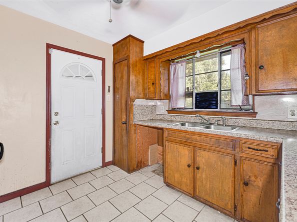 247 E Janisch Road, Houston TX 77022