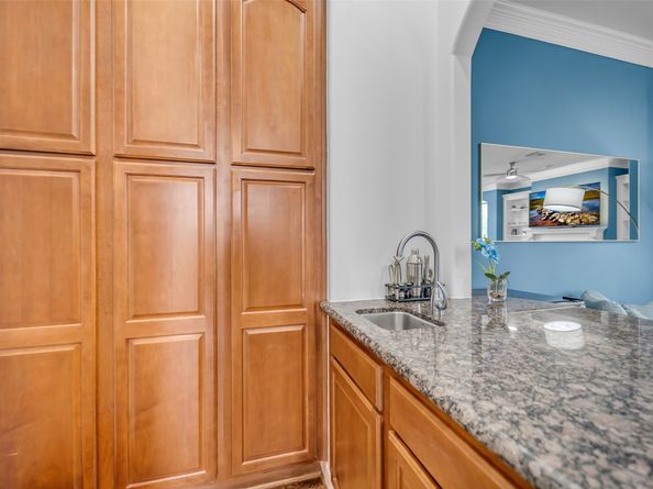 5501 Petty Street, Houston TX 77007