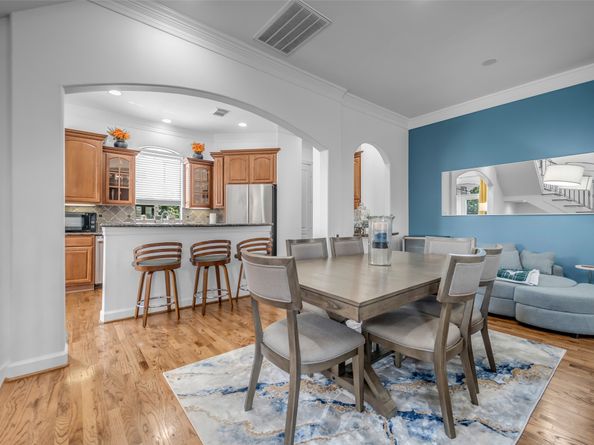 5501 Petty Street, Houston TX 77007