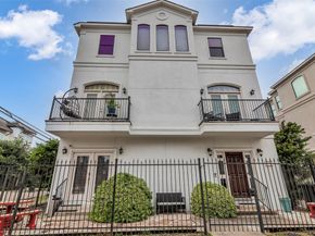 5501 Petty Street, Houston TX 77007