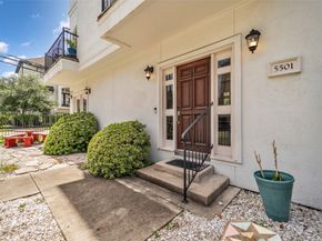 5501 Petty Street, Houston TX 77007