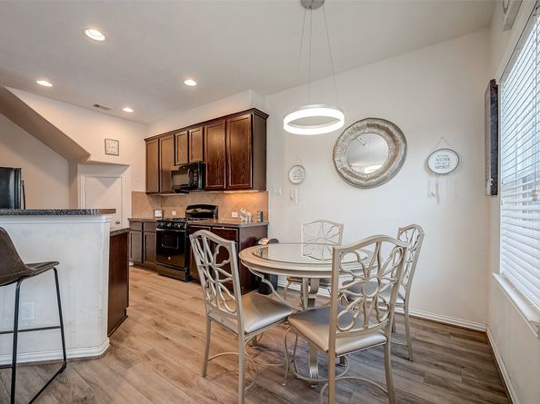 11624 Abloom Way, Houston TX 77066