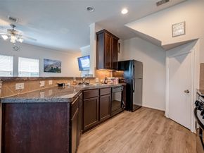 11624 Abloom Way, Houston TX 77066