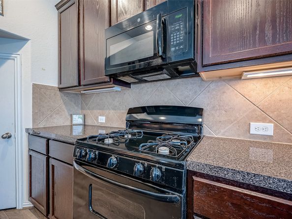 11624 Abloom Way, Houston TX 77066