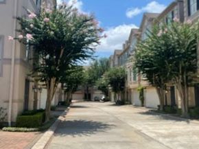 2907 Brompton Square Drive, Houston TX 77025