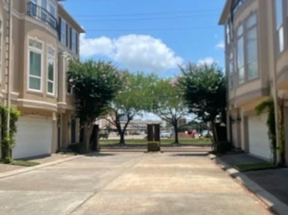 2907 Brompton Square Drive, Houston TX 77025