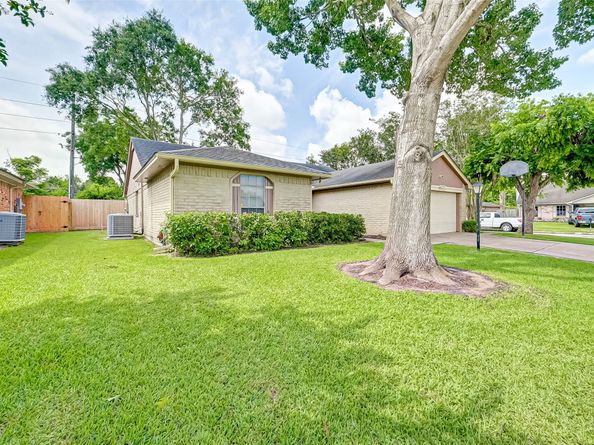 16355 Sierra Grande Drive, Houston TX 77083