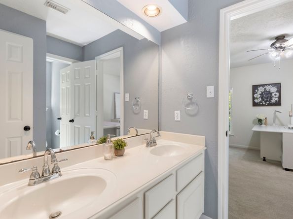 79 N Summer Cloud Drive, The Woodlands TX 77381