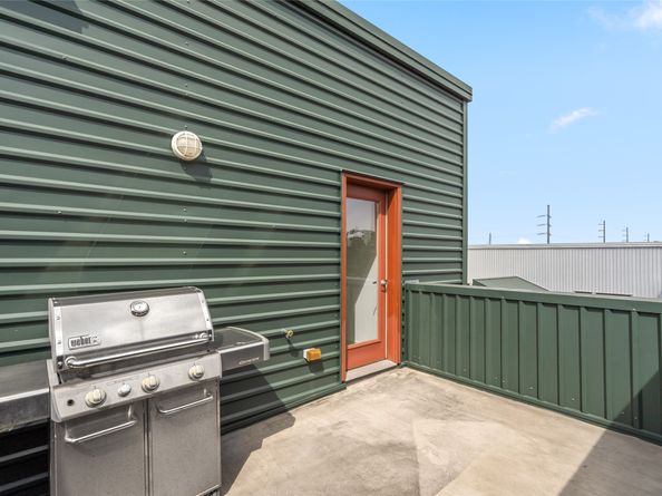 2976 Commerce Street, Houston TX 77003